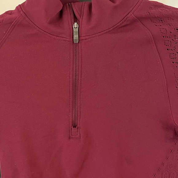 Lululemon Reveal 1/2 Zip Mindful Motion Deep Ruby. Size 4. - Picture 3 of 4